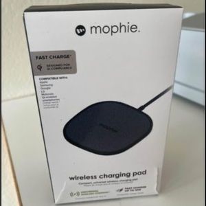 mophie wireless charging pad